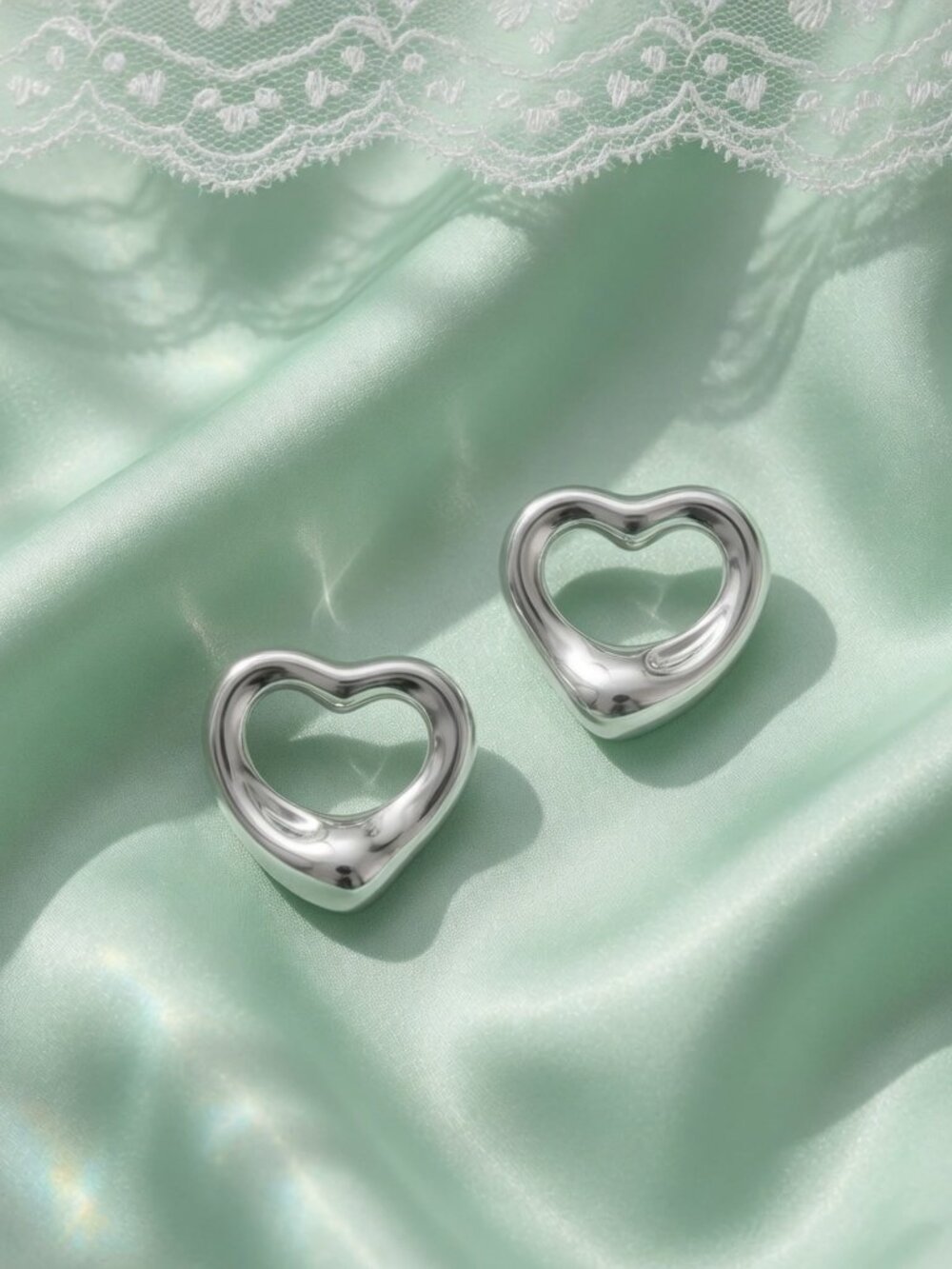 💕 Elsa Peretti® Open Heart Stud Earrings in Silver